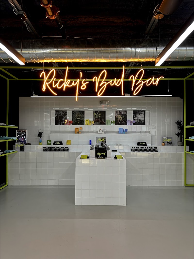 Bleachers Dispensary storefront photo